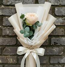 Букет цветов из:  Розы в Шкуринской
