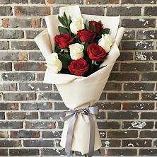 Букет цветов из:  Розы в Шкуринской