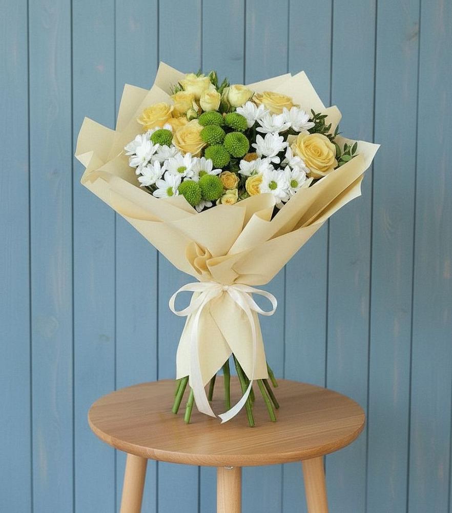 Букет цветов из: Хризантемы и Розы в Шкуринской