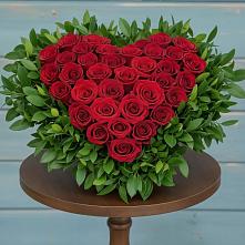 Цветочная композиция из Розы в виде сердца в Шкуринской