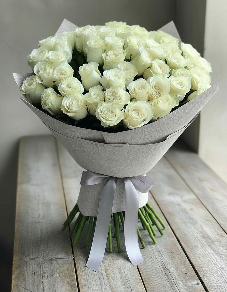 Букет 35 Белых роз в Шкуринской