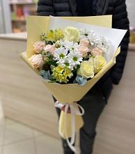 Букет цветов из:  Альстромерии, Розы и Хризантемы в Шкуринской