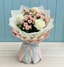 Букет цветов из:  Розы в Шкуринской