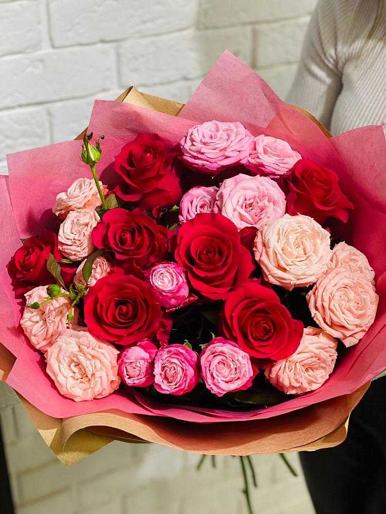 Букет цветов из: Розы в Шкуринской