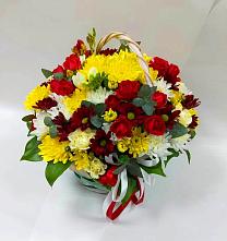 Цветочная композиция из Хризантемы и Розы в корзине в Шкуринской