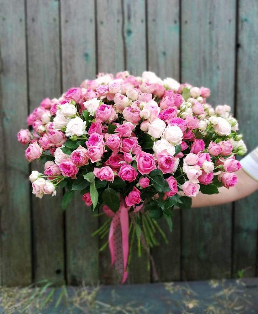 Букет Розовые кустовые розы Натали и Лав Лидия в Шкуринской