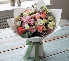 Букет цветов из:  Розы, Лизиантусы и Гвоздики в Шкуринской