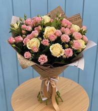 Букет цветов из:  Розы в Шкуринской