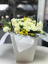 Цветочная композиция из Розы  в Шкуринской
