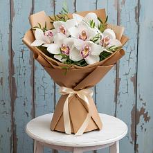 Букет цветов из:  Орхидеи и Розы #REPLACE_PRED# Шкуринской