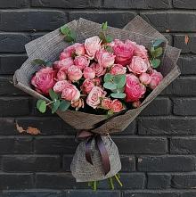 Букет цветов из:  Розы в Шкуринской